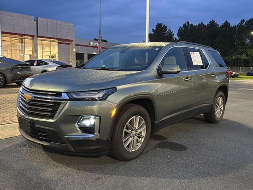 2023 Chevrolet Traverse LT Cloth