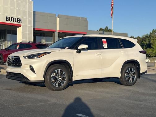 2026 Toyota Highlander Hybrid XLE