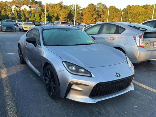 2024 Toyota GR86 Premium