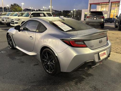 2024 Toyota GR86 Premium