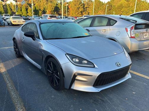 2024 Toyota GR86 Premium