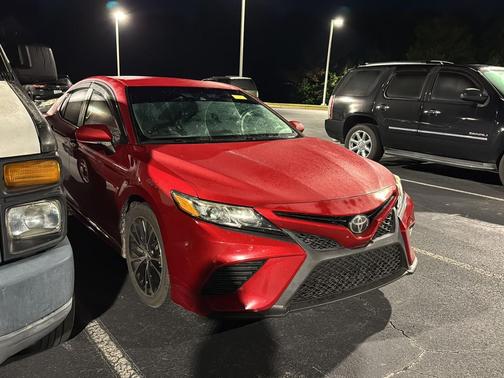 2019 Toyota Camry SE
