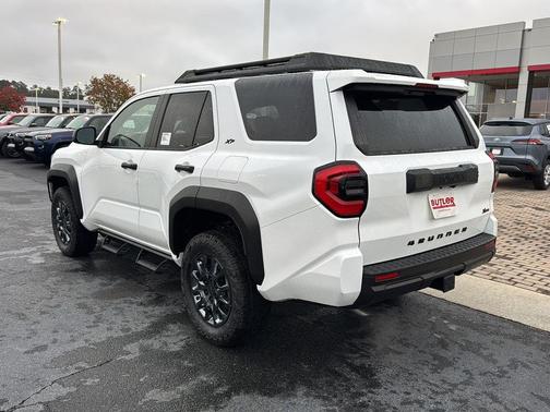 2025 Toyota 4Runner SR5