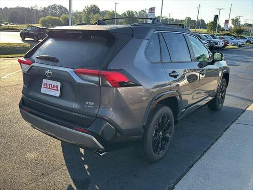 2025 Toyota RAV4 Hybrid SE