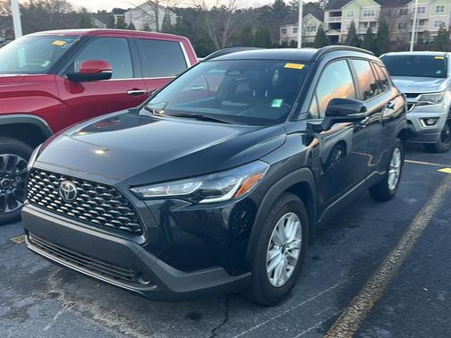 2025 Toyota Corolla Cross LE