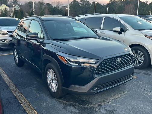 2025 Toyota Corolla Cross LE