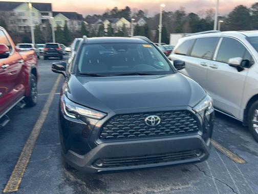 2025 Toyota Corolla Cross LE