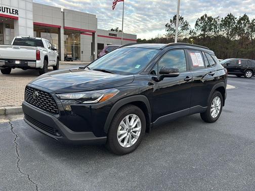 2025 Toyota Corolla Cross LE