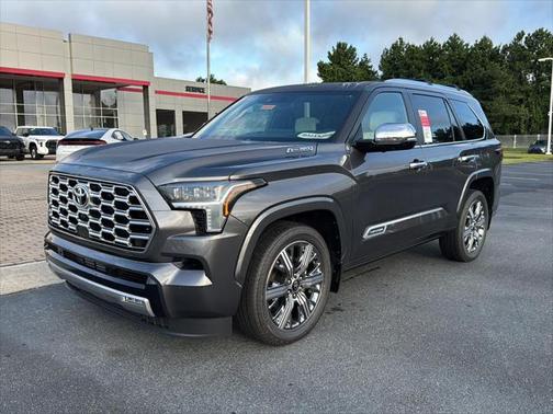 2025 Toyota Sequoia Base