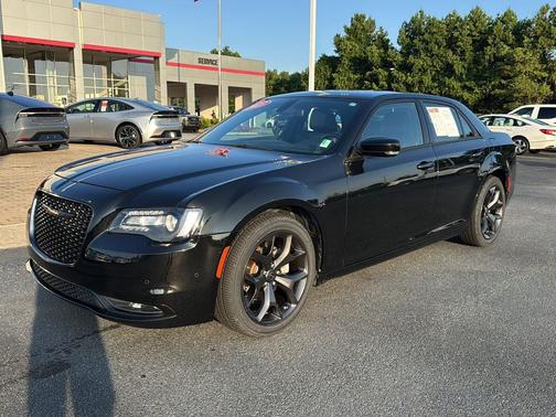 2023 Chrysler 300 S