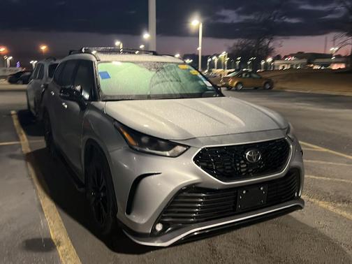 2024 Toyota Highlander XSE