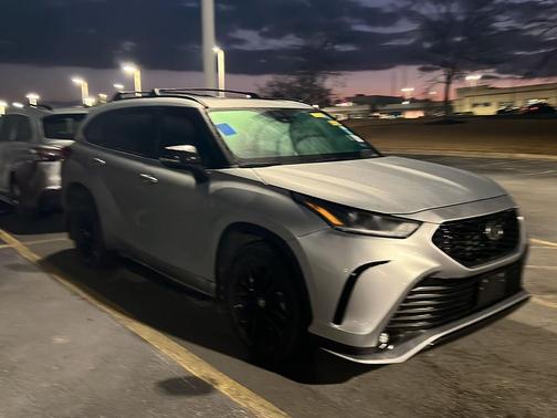 2024 Toyota Highlander XSE