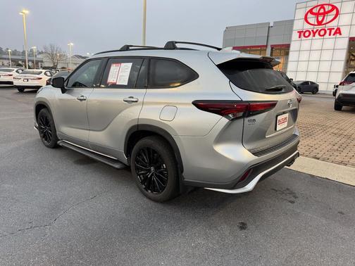 2024 Toyota Highlander XSE