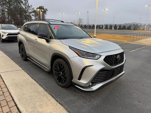 2024 Toyota Highlander XSE
