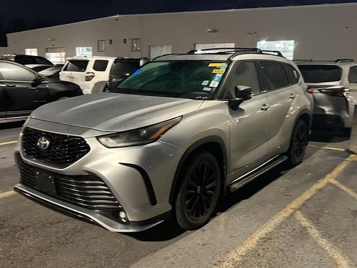 2024 Toyota Highlander XSE