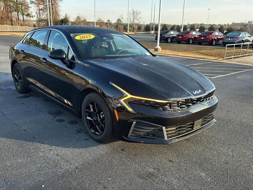 2025 Kia K5 LXS