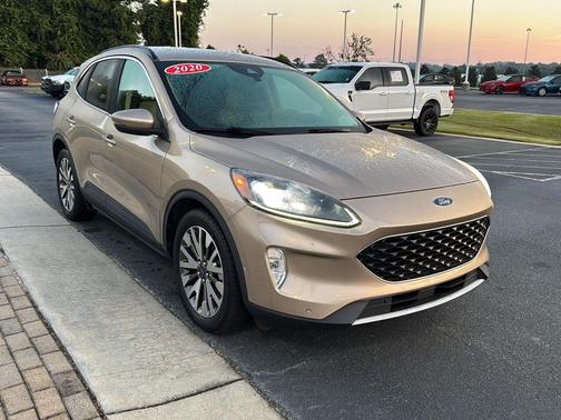 2020 Ford Escape Titanium