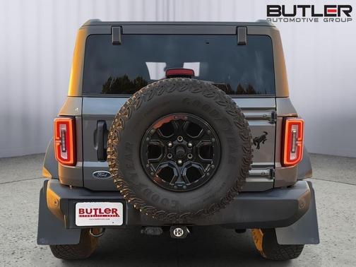 Carbonized Gray 2022 Ford Bronco Wildtrak