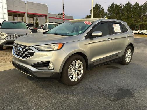 2022 Ford Edge Titanium