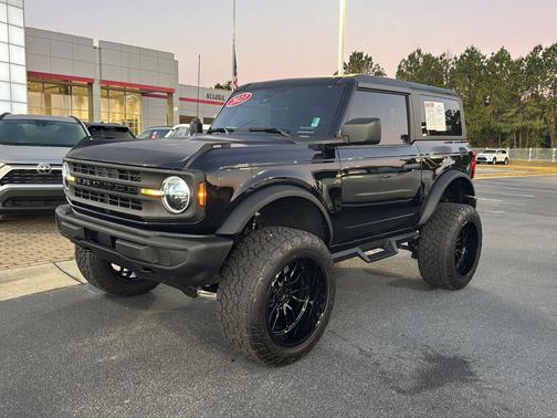 2023 Ford Bronco Base