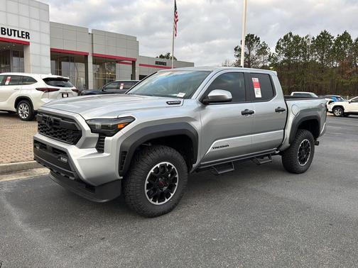 2026 Toyota Tacoma Hybrid TRD Off Road