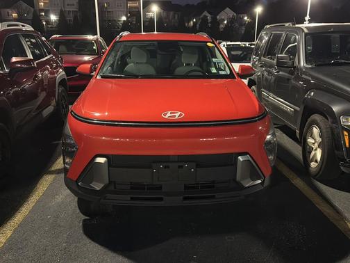 2025 Hyundai KONA SEL