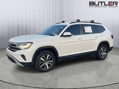 Deep Black Pearl 2021 Volkswagen Atlas 2.0T SE