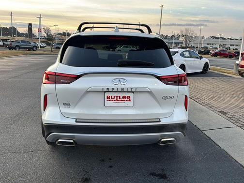 2023 INFINITI QX50 SENSORY