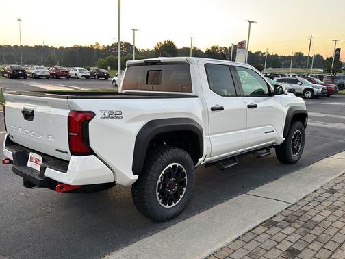 2025 Toyota Tacoma TRD Off Road