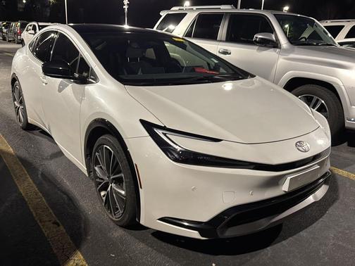 2023 Toyota Prius XLE