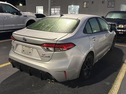 2024 Toyota Corolla Hybrid SE