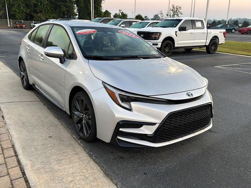 2024 Toyota Corolla Hybrid SE