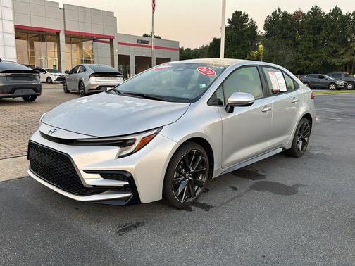 2024 Toyota Corolla Hybrid SE
