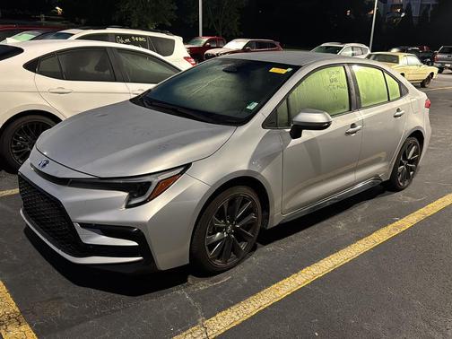 2024 Toyota Corolla Hybrid SE