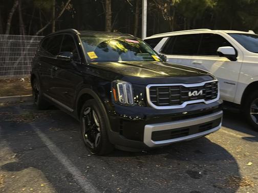 2023 Kia Telluride S