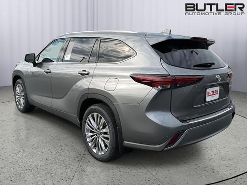 Heavy Metal 2026 Toyota Highlander Platinum