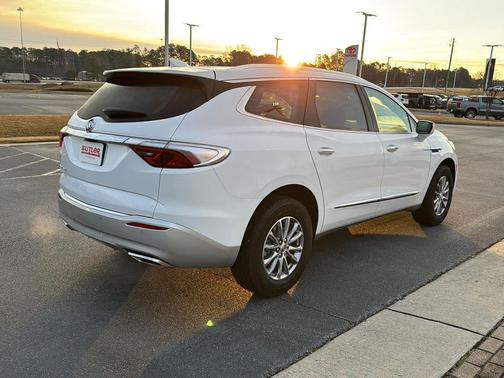 2024 Buick Enclave Premium FWD
