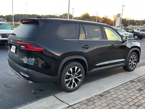 2026 Toyota Grand Highlander Hybrid Limited MAX