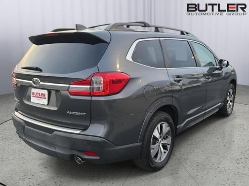 Magnetite Gray Metallic 2019 Subaru Ascent Premium 8-Passenger