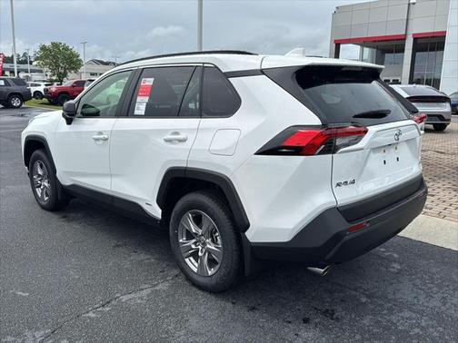 2025 Toyota RAV4 Hybrid LE