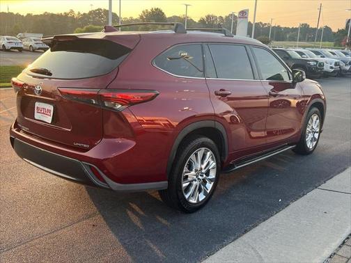 2022 Toyota Highlander Limited