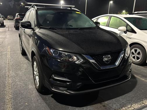 2021 Nissan Rogue Sport SV