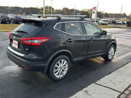 2021 Nissan Rogue Sport SV