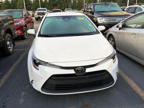 Ice Cap 2024 Toyota Corolla LE