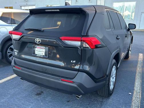 2025 Toyota RAV4 LE