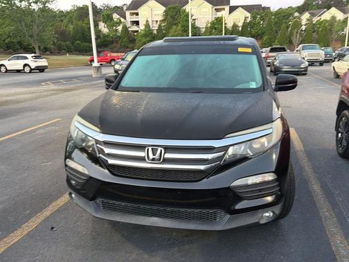 Lunar Silver Metallic 2018 Honda Pilot EX-L