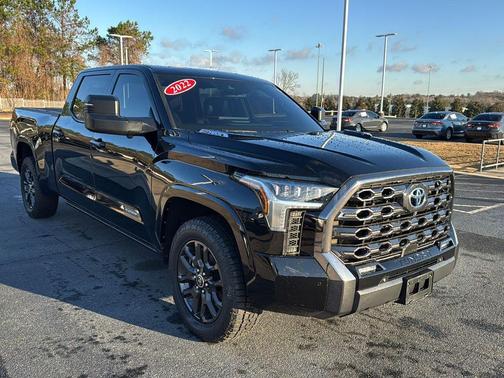2022 Toyota Tundra Hybrid Platinum