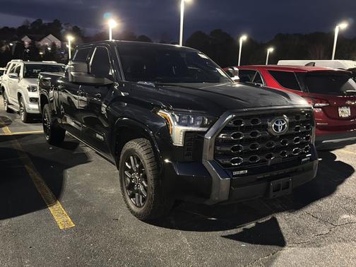 2022 Toyota Tundra Hybrid Platinum