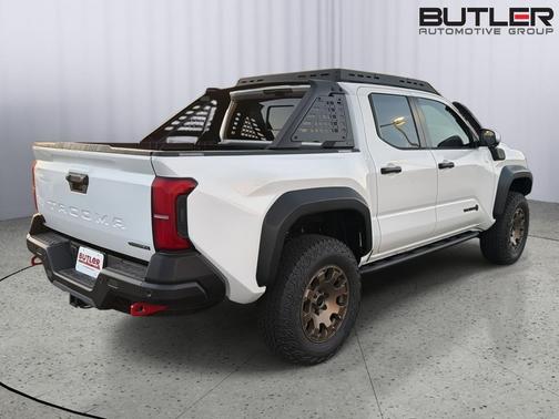 Ice Cap 2026 Toyota Tacoma Hybrid Trailhunter
