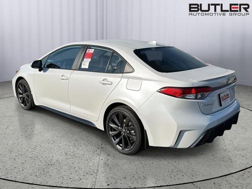 Wind Chill Pearl 2026 Toyota Corolla SE